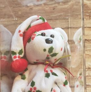 TY "1998 Holiday Teddy" Beanie Baby. Mint condition.